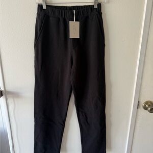Leallo Women's Black Joggers